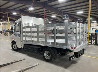 Farklı talepler için ideal PURE kamyonu ve 84 mil menzili ile son mil lojistik ve mesleki hizmetleri çözün.