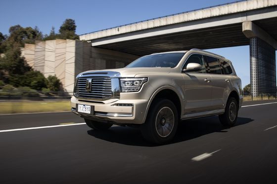 Yeni enerji arabası 2023 TANK 500 PHEV AWD Sürüş treni 180km/h en yüksek hızla 6.9sec 0-100acceleration