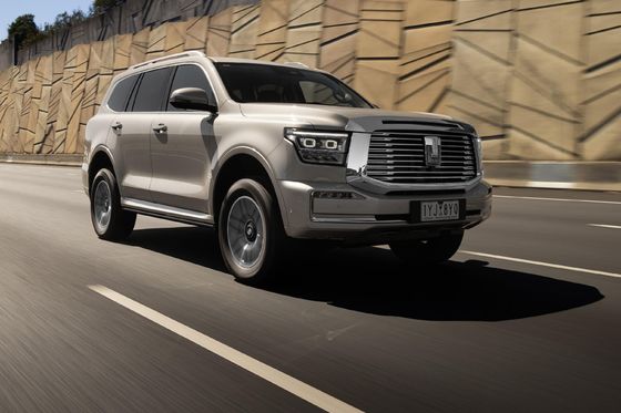 Yeni enerji arabası 2023 TANK 500 PHEV AWD Sürüş treni 180km/h en yüksek hızla 6.9sec 0-100acceleration