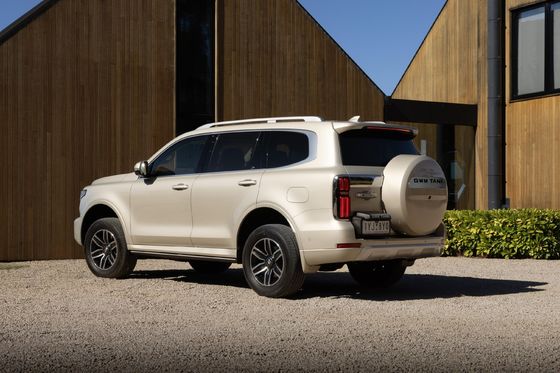 Yeni enerji arabası 2023 TANK 500 PHEV AWD Sürüş treni 180km/h en yüksek hızla 6.9sec 0-100acceleration