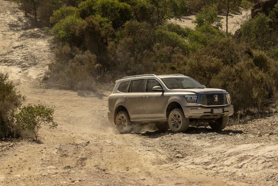 Yeni enerji arabası 2023 TANK 500 PHEV AWD Sürüş treni 180km/h en yüksek hızla 6.9sec 0-100acceleration