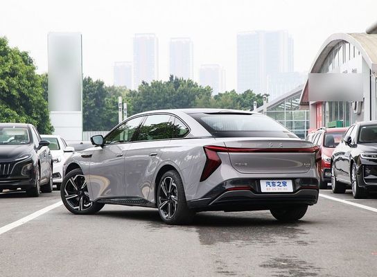 Temiz Elektrikli Araç Çin Ünlü Marka Hongqi EH7 2024 600km Pro 600km Uzun Menzilli Ve 4 kapılı/5 koltuklu Sedan