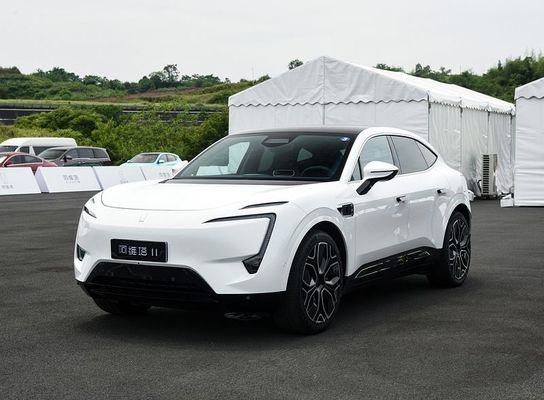 2024 Yeni Otomobil Avita11 Huawei Arka Tekerlek Sürüşü 630km Menzil Yüksek Performans Dört Kapılı Beş Koltuklu SUV Saf Elektrikli Otomobil