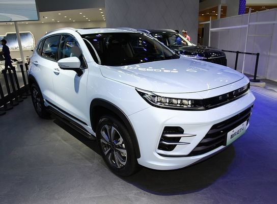 2023 Classic EXCEED Chery EXCEED ET-i 1.5T 156hp L4 + 125 elektrikli motorla hibrit araba 180km/h en yüksek hız 0-100km/h 7 saniye içinde