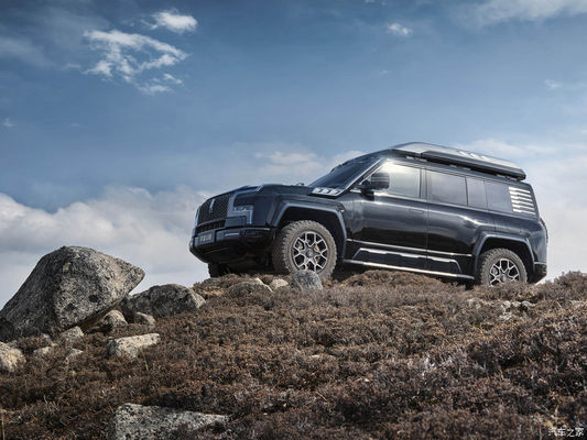 Ön Satış 2024 Pekin Otomobil Fuarı BYD Yangwang U8 2024 Lüks Off Road Araç 1197hp 4Motor 4wd Elektrikli Araba Byd U8 Hibrit