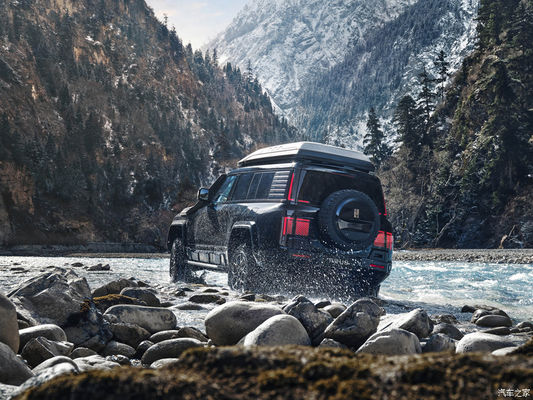 Ön Satış 2024 Pekin Otomobil Fuarı BYD Yangwang U8 2024 Lüks Off Road Araç 1197hp 4Motor 4wd Elektrikli Araba Byd U8 Hibrit