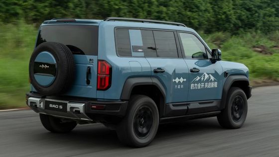 En Yeni Başlatılan BYD Leopard FANGCHENGBAO 5 2024 PHEV Elektrikli Araba 4.8s 0-100km/h Hızlandırma 125km CLTC Yeni EV CAR