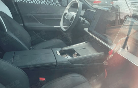 Ön Satış 2024 En Yeni Saf Elektrikli Araç Dongfeng Eπ 008 Ev 5 kapılı/6 koltuklu SUV CLTC 636km 200kw MotorpowerYeni EV CAR