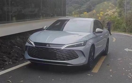 Ön Satış 2024 BYD Qinn L DM-i 80km Elektrikli Araç Yakında Hybrid Araba 1.5T 101ps L4 Yeni Engergy Aracı