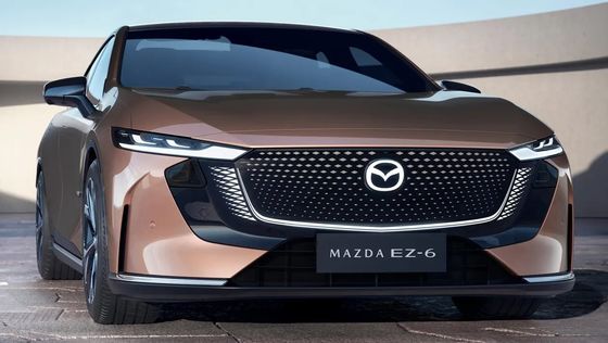 İlk saf elektrikli araç olan Mazda EZ-6 sıradan bir arka tekerlekli sedan.
