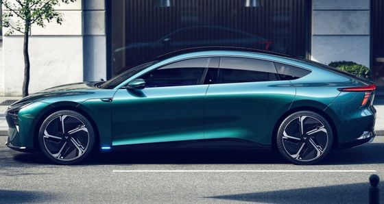 Otomatik Sürüş Robotu 2024 Jiyue01 200kw Motor Gücü 272 PS 550km CLTC Menzil 200km/h'de en yüksek hızla TAM İLEKTRIK KÖREK