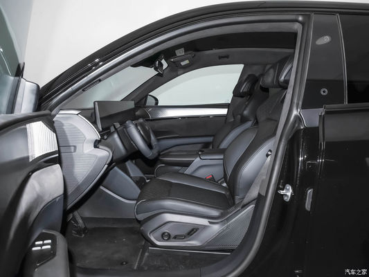 Otomatik Sürüş Robotu 2024 Jiyue01 200kw Motor Gücü 272 PS 550km CLTC Menzil 200km/h'de en yüksek hızla TAM İLEKTRIK KÖREK