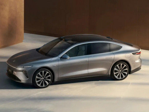 Yeni Enerji Araçları 2024 Nio ET7 Weilai Elektrikli Araçlar 75kwh 200km/h Yüksek Hızlı Araç