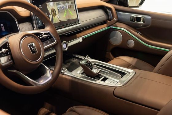 GWM TANK Lüks Off road SUV PHEV AWD Sürüş treni 190km/h En yüksek hız 3.0t 360PS V6 Motoru ve 0.4h Hızlı şarj süresi