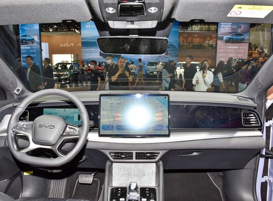 Yeni PURE Elektrikli araç BYD Sea lion 07 BYD e-platformu 3.0 EV mimarisine sahip 210km/h en yüksek hız ve 231P.s motor gücü