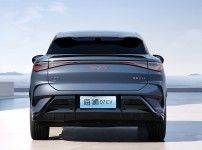 Yeni PURE Elektrikli araç BYD Sea lion 07 BYD e-platformu 3.0 EV mimarisine sahip 210km/h en yüksek hız ve 231P.s motor gücü