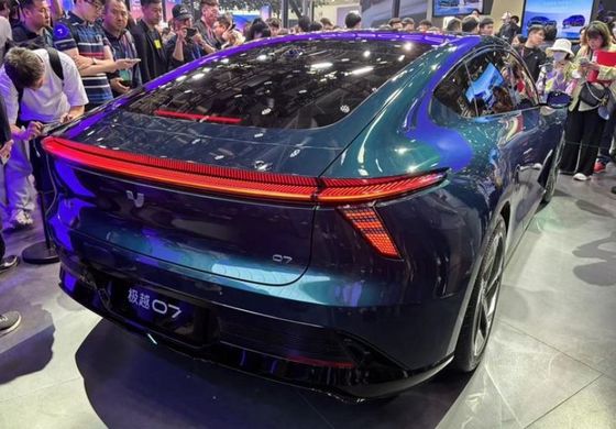 Ön satış Geely&Baidu Ortak Markası Jiyue07 200kw/271P.s motor gücü ile saf elektrikli araç 2WD tahrik sistemi 4 kapılı/5koltuklu