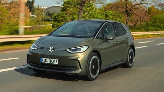 2024 Volkswagen ID.3 Pro S 77kwh 450km aralığı ile kabine ve 125kw/170P.s motor gücüyle Yeni elektrikli araba
