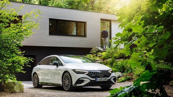 Süper uzun menzilli elektrikli araç Mercedes-Benz EQE AMG 53 4MATIC + 460kw/625P.s motor gücü 220km/h en yüksek hızla