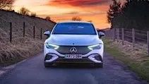 En çekici değerli elektrikli araç Mercedes-Benz EQE 300 Sedan 525km aralığı 180kw/245P.s güç w 210kmh en yüksek hız