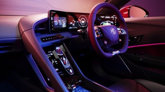 MG Cyberster Trophy tüm elektrikli spor arabası Sağlıklı 335 b.h. ve 350 lb Ft Tork, 77kwh pil altında 336 mil menzil