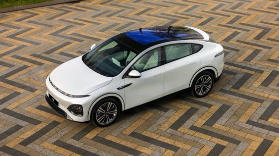 Xpeng G6 RWD Uzun Menzilli Elektrikli Araç SUV EV Elektrikli Araba 210kw motor gücüyle RWD sürüşü ve 490km menzilli