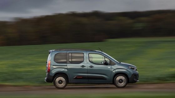 NEW CITROEN e-Berlingo Yeni Elektrikli Araç 339km Menzil 52kwh pil 100kw ((136P.s) Motor gücü ve 132km/h en yüksek hız
