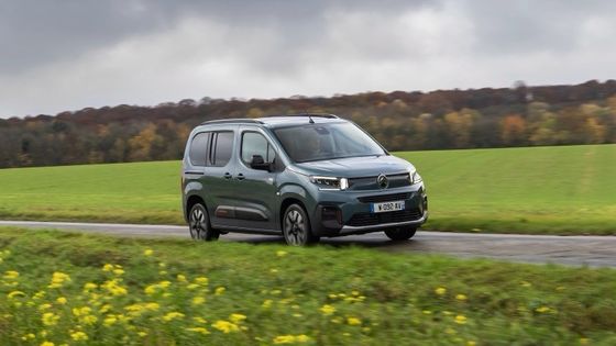 NEW CITROEN e-Berlingo Yeni Elektrikli Araç 339km Menzil 52kwh pil 100kw ((136P.s) Motor gücü ve 132km/h en yüksek hız