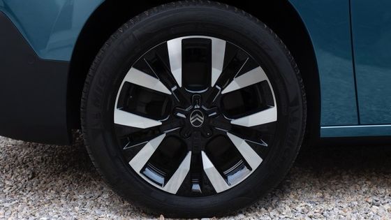 NEW CITROEN e-Berlingo Yeni Elektrikli Araç 339km Menzil 52kwh pil 100kw ((136P.s) Motor gücü ve 132km/h en yüksek hız