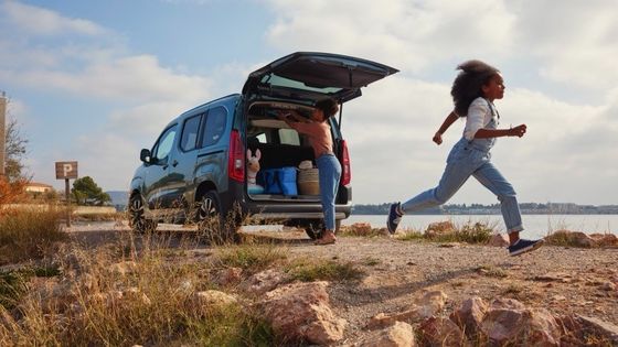 NEW CITROEN e-Berlingo Yeni Elektrikli Araç 339km Menzil 52kwh pil 100kw ((136P.s) Motor gücü ve 132km/h en yüksek hız