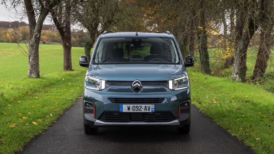 NEW CITROEN e-Berlingo Yeni Elektrikli Araç 339km Menzil 52kwh pil 100kw ((136P.s) Motor gücü ve 132km/h en yüksek hız