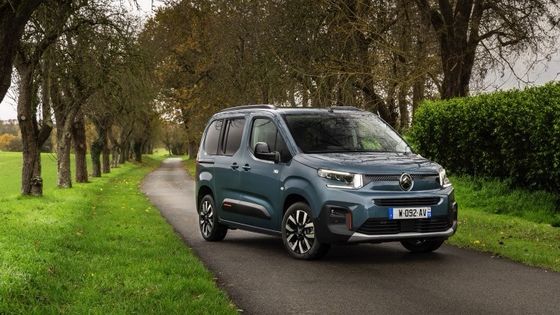 NEW CITROEN e-Berlingo Yeni Elektrikli Araç 339km Menzil 52kwh pil 100kw ((136P.s) Motor gücü ve 132km/h en yüksek hız