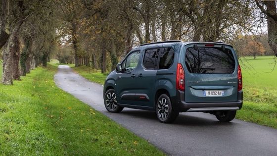NEW CITROEN e-Berlingo Yeni Elektrikli Araç 339km Menzil 52kwh pil 100kw ((136P.s) Motor gücü ve 132km/h en yüksek hız