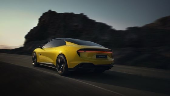Lotus Emeya, 650km menzil 250km/h en yüksek hız ve 450kw güç ile dört kapılı GT gövde tarzında firmanın yeni EV teknolojisini paketliyor.