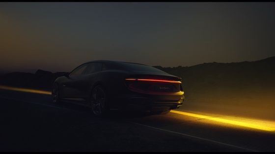 Lotus Emeya, 650km menzil 250km/h en yüksek hız ve 450kw güç ile dört kapılı GT gövde tarzında firmanın yeni EV teknolojisini paketliyor.