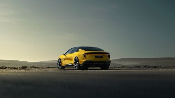 Lotus Emeya, 650km menzil 250km/h en yüksek hız ve 450kw güç ile dört kapılı GT gövde tarzında firmanın yeni EV teknolojisini paketliyor.