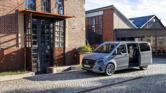 9 Koltuklu EV Mercedes-Benz EVito Tourer Long 201 BHP elektrikli motor ve 90kWh kullanılabilir pil ile
