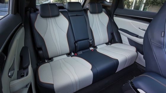 FWD 1.5L Motor BYD SEAL U DM-i PHEV Elektrikli Otomobil Elektrikli Motorlu 18.3kwh Pil Maksimum Gücü 214bhp