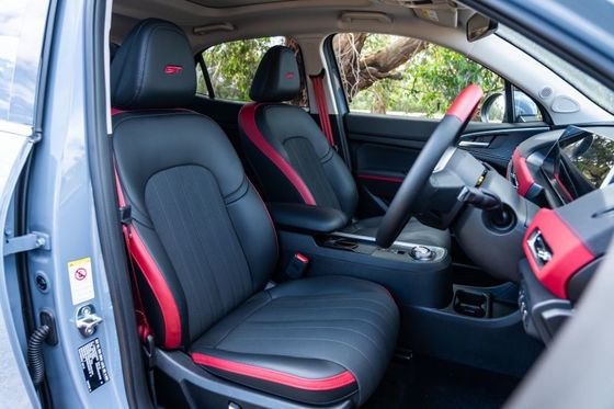 Elektrikli Araçlar 2024 GMW ORA Saf Elektrikli Araba 126kw/171ps Motor Gücü 160km/h En yüksek hız&400kmRANGE