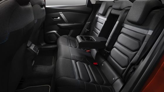 Decent Drive Citroën'in E-C4'ü 115kw (156ps) Güçlü 150km/h'da En yüksek hız 54kwh Lityum Ion Pil