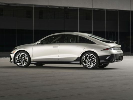 En Enerji Tasarruflu EV 2 Hyundai Ioniq 6 Tam Elektrikli Araç Max 361miles Menzil 4.17 Mi/kwh Uzun Menzil Kapsar