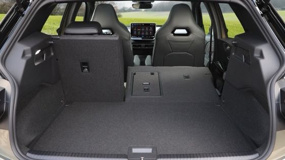 Klasik ve en yeni EV otomobil Volkswagen ID 3 PRO WLTP 434km Aralık 150kw ((204P.s) Motor gücü7.6sec Hızlandırma 0-100km/h