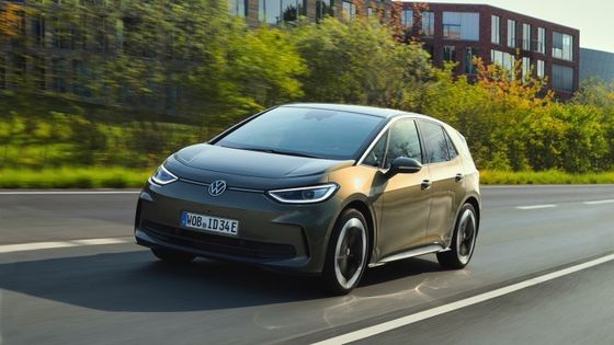 Klasik ve en yeni EV otomobil Volkswagen ID 3 PRO WLTP 434km Aralık 150kw ((204P.s) Motor gücü7.6sec Hızlandırma 0-100km/h