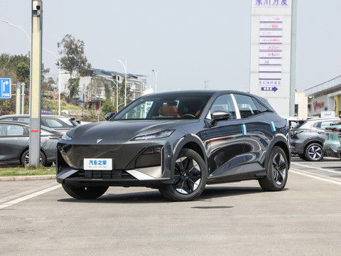 En yeni HUAWEI Sistemi DEEPAL S07 2024 EREV 121km CLTC0.5h Hızlı şarj süresi 175kW Maksimum Güç 320N.m Döngü