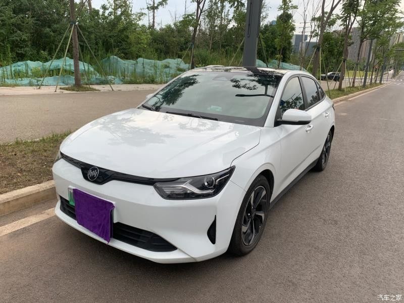 Weima E5 Saf Elektrikli Araç Çok Renkli 170km / s Yeni Enerji Elektrikli Araba