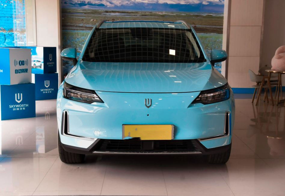 Otomobil EV Küçük Araba Skyworth EV6 FF Düzen Sürücü 5 Kişilik Araba SUV 150km/h