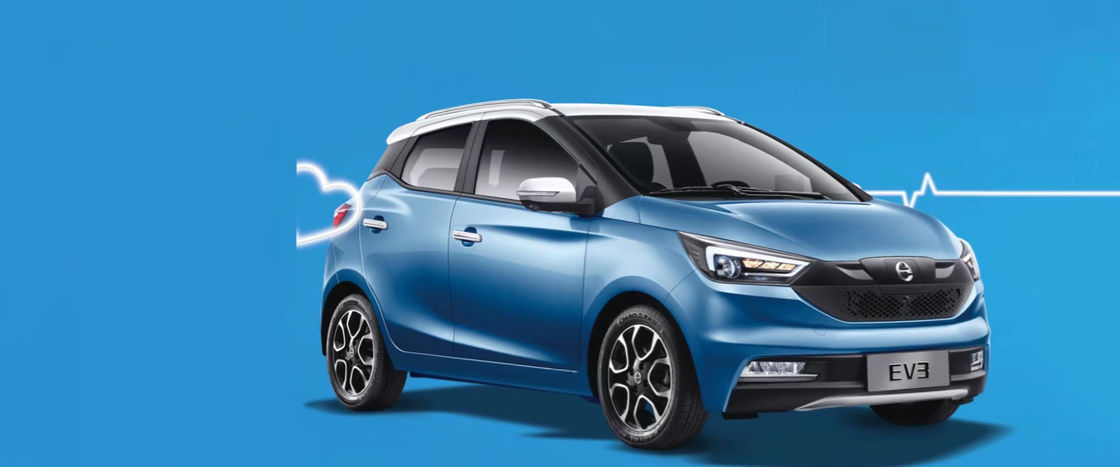 100km/s Hızlı Hızlı Elektrikli Araba JMC EV3 Yeni Enerji EV Araba Sedan 302km NEDC