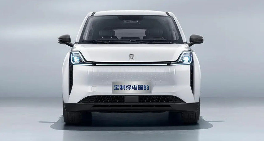 BESTUNE NAT 419KM Menzil Kompakt Temiz Elektrikli MPV Aile / Taksi için Max Hız 140km / H