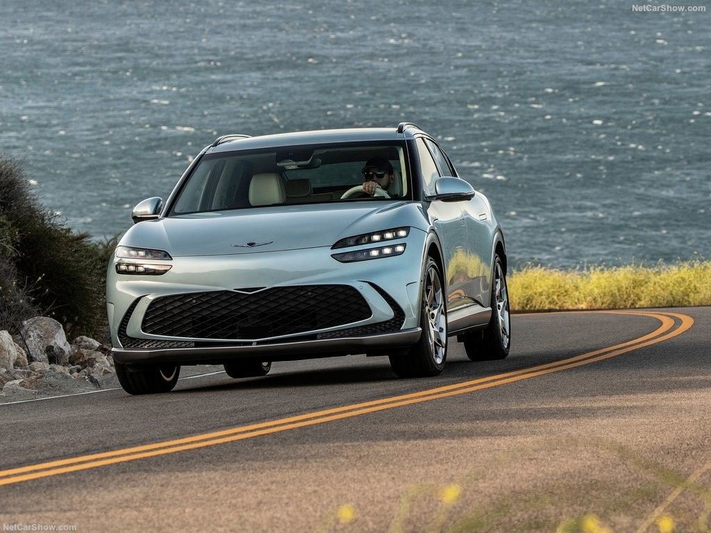 Genesis GV60 76.4kwh pil 350Nm Torque Boost & Drift modeli ile tüm elektrikli aile arabası