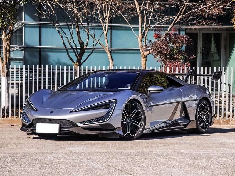 BYD Yangwang U9 Top Level Sport Car 300km/h Saf Elektrikli 1306 At Gücü